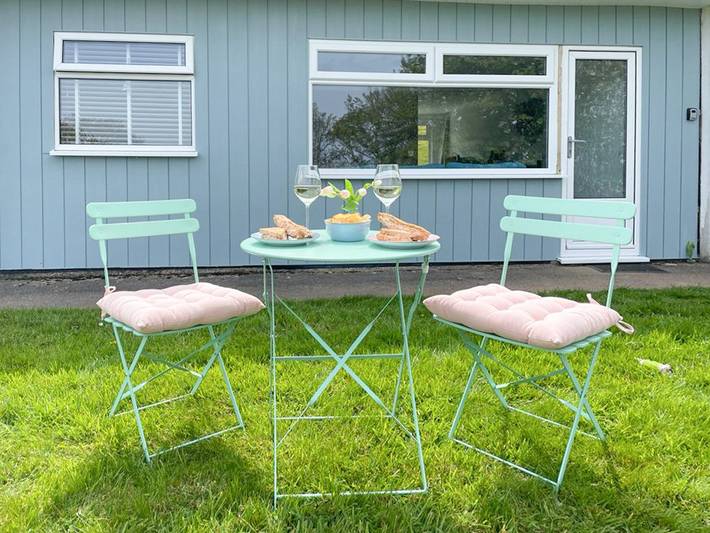 Cottage for 5 people in Dartmouth