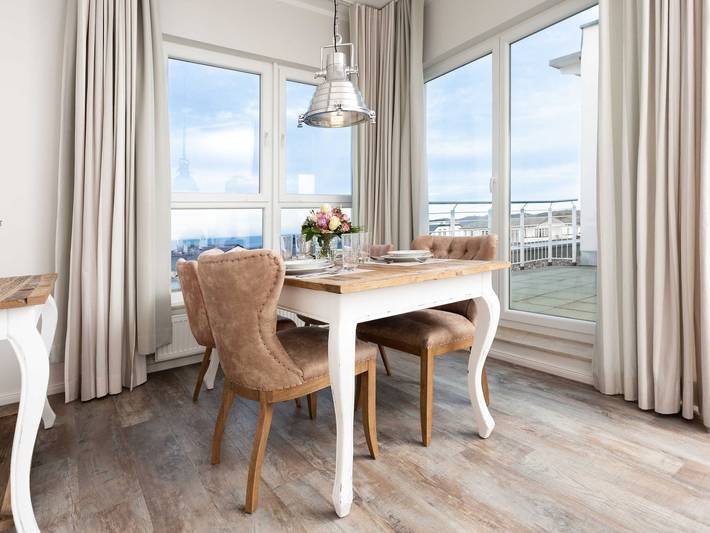 Ferienwohnung für 5 Personen, mit Sauna und Balkon, kinderfreundlich in Binz