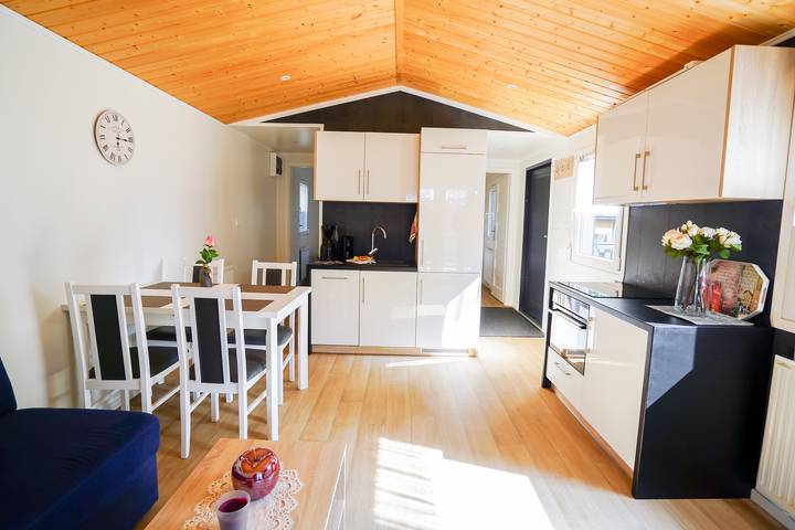 Camping für 4 Personen, mit Sauna und Terrasse in Mecklenburgische Seenplatte - 2