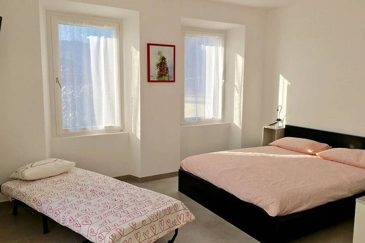 Gîte pour 3 personnes, avec Balcon et Jardin dans Pettenasco - 3