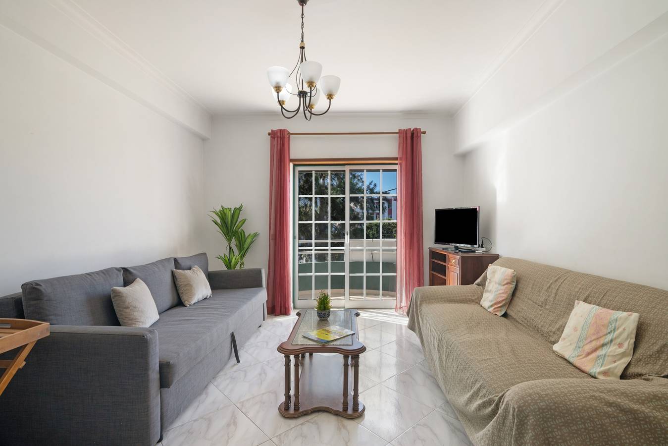 Ganze Wohnung, Apartment „Cosy Family“ mit Balkon und WLAN in Monte Gordo, Faro Distrikt