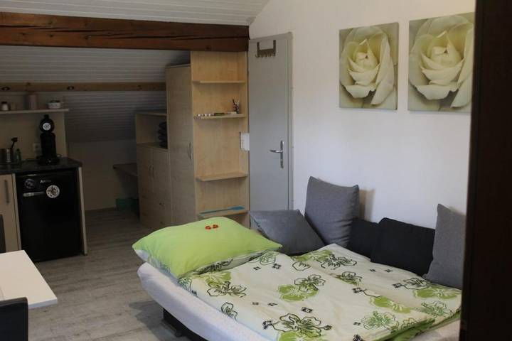Ferienwohnung für 2 Personen, mit Balkon und Ausblick in Maierhöfen