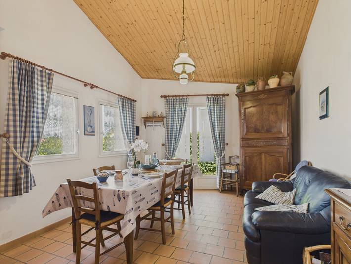 Location de vacances pour 4 personnes, avec terrasse et jardin à Longeville-sur-Mer - 2