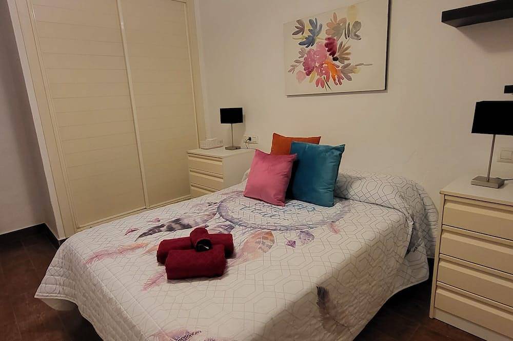 Ganze Wohnung, Beautiful low house with private naturist garden! in Playas de Vera, Vera
