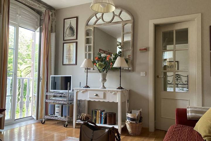 Apartamento para 4 personas, con piscina y jardín en Mondariz-Balneario