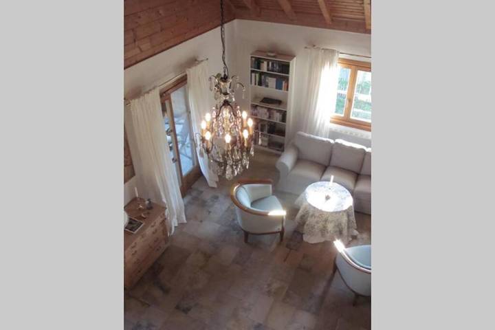 Ferienwohnung für 10 Personen, mit Balkon und Terrasse sowie Garten und Ausblick in Colmberg - 4
