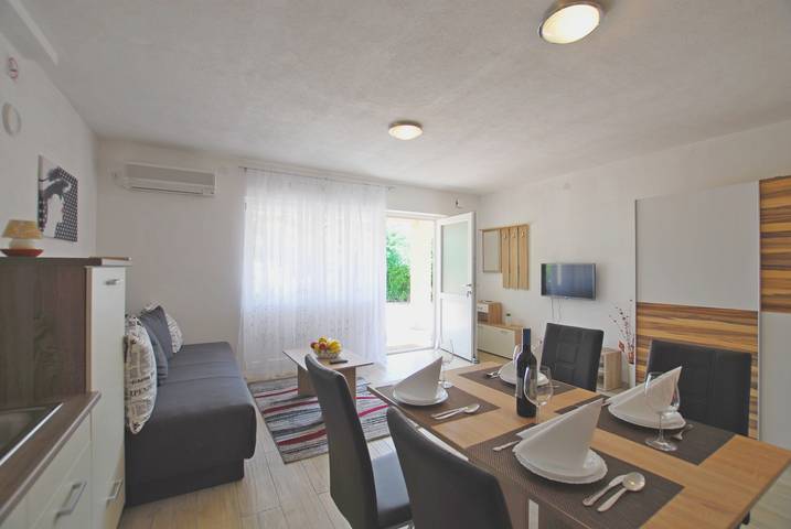 Ferienwohnung für 4 Personen, mit Balkon/Terrasse in Rijeka