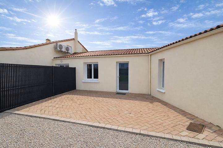 Location de vacances pour 4 personnes, avec jardin à Tiffauges