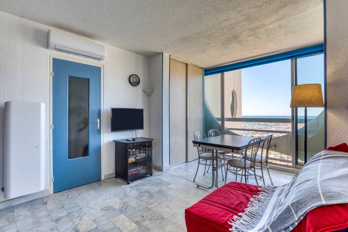 Appartement entier, Sur les hauteurs du Fidji vue mer et port  in La Grande-Motte, Côte d'Améthyste