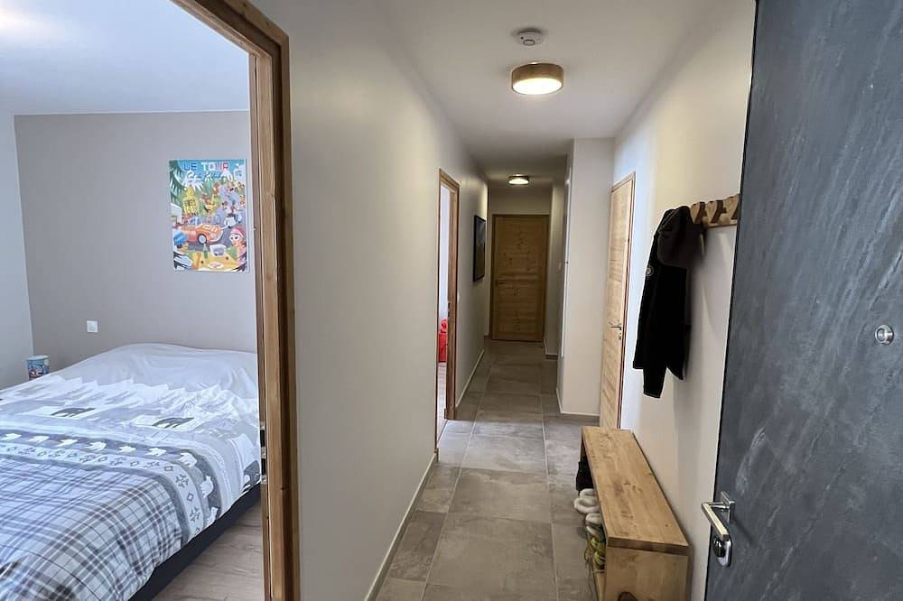 Ganze Wohnung, Oz sur son 31, recent 70 m2 apartment, covered parking, at the foot of the slopes in Oz, Nationalpark Écrins