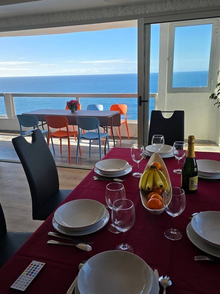 Appartement entier, Appartement de vacances 'Ciel et Mer' avec vue mer, Wi-Fi et climatisation in Playa de los Roques, Los Realejos