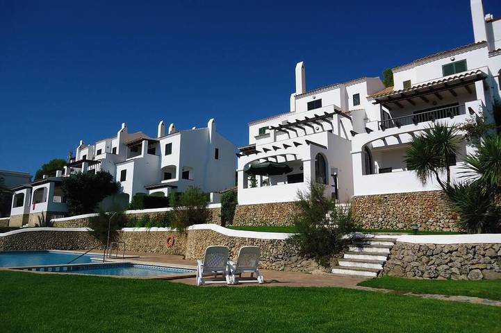 Holiday apartment for 2 people, with balcony and pool as well as garden - 1