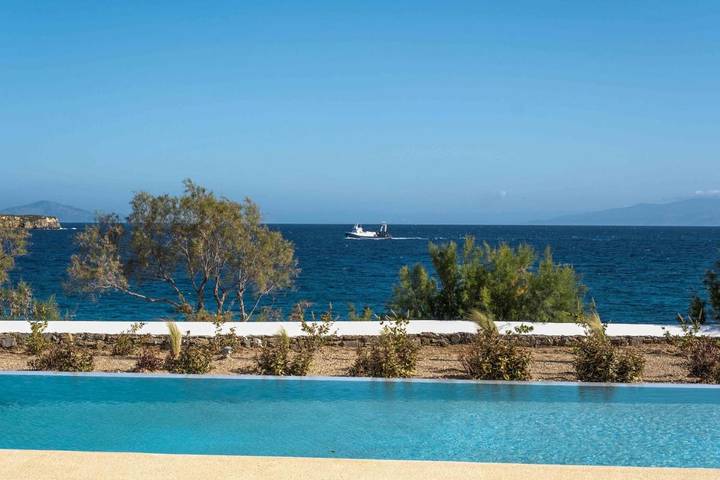 Villa pour 7 personnes, avec jardin ainsi que piscine et vue dans Paros