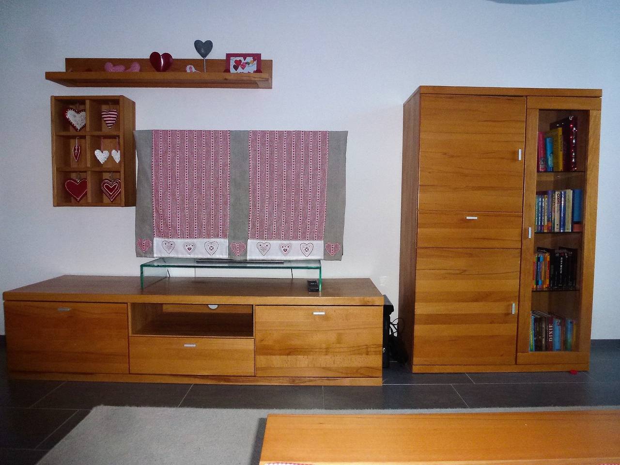 Ganze Ferienwohnung, Ferienwohnung Denter Uauls Jucker, Vella - 3.5 Zimmer Ferienwohnung für max. 6 Pers. in Lumnezia, Alpenarena