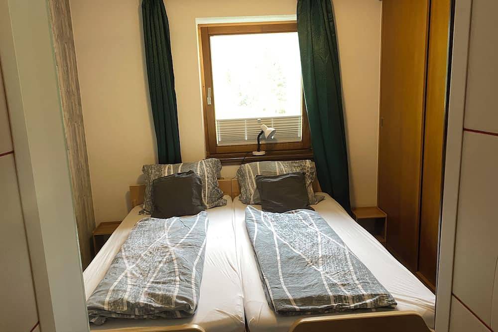 Ganze Wohnung, Ferienwohnung für 2 Personen mit Separate Schlafzimmer ein Wahnsinnige Ausblick in Kreuzeckgruppe, Stall