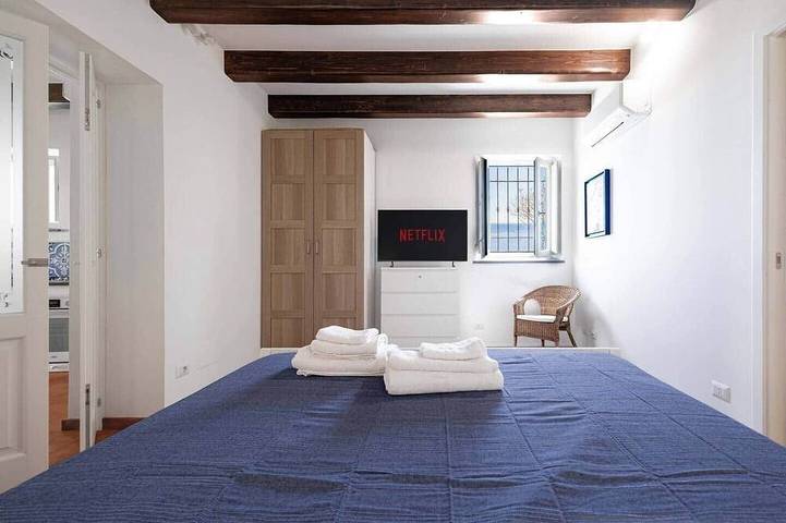 The House in the Piazzetta in Lipari (Stadt), Lipari