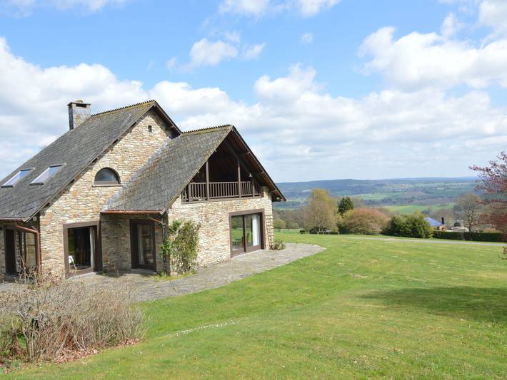 Location de vacances pour 9 personnes, avec Terrasse et Jardin à Lierneux