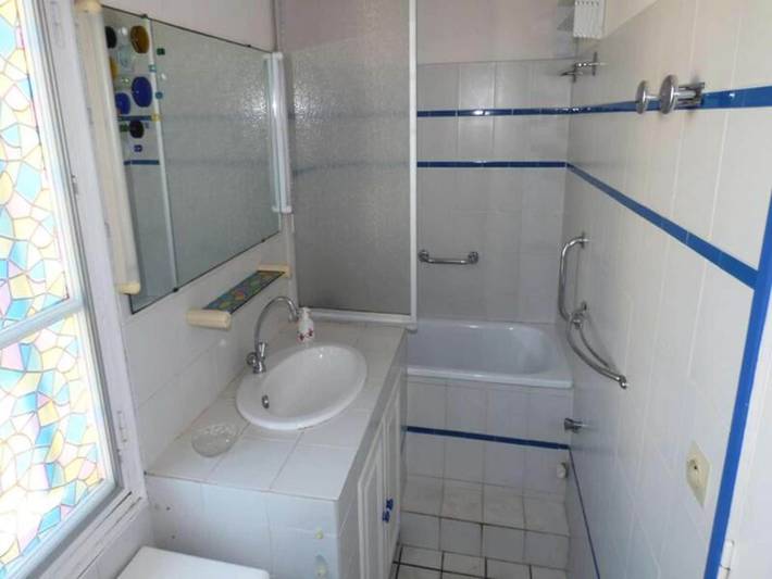 Gîte pour 4 personnes, adapté aux familles dans Plage des Sablettes - 4