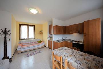 Agriturismo per 4 Persone in Comune di Vercana, Lago di Como, Foto 2