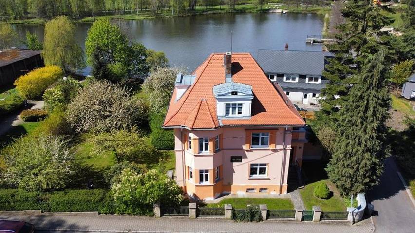 Ferienwohnung für 6 Personen, mit Seeblick und Ausblick sowie Garten in der Böhmische Schweiz