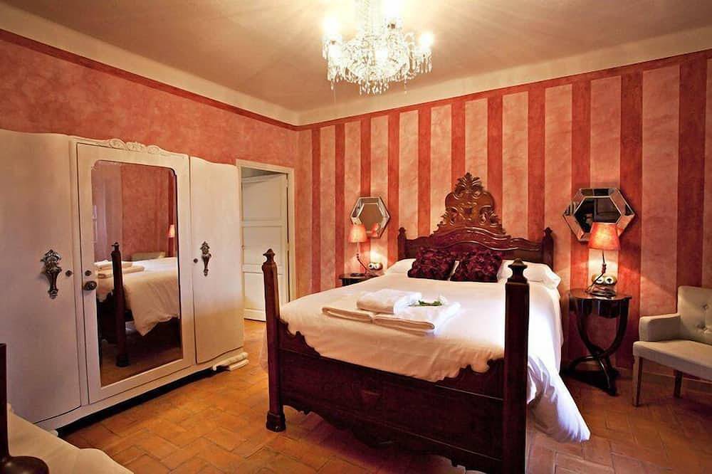 Masia de Lavell - Solsona in Lladurs, Lleida Provinz