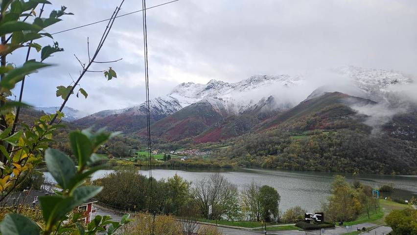 Casa rural para 4 personas, con jardín y terraza, Se admiten mascotas en Parque Natural de Redes - 2