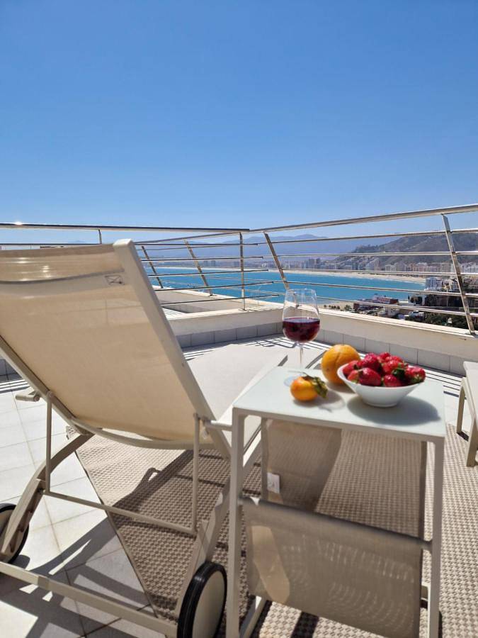 Casa para 8 personas, con balcón además de vistas y piscina en Cullera