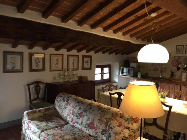 Appartamento per 5 persone, con Giardino e Piscina nonché Panorama a Calci