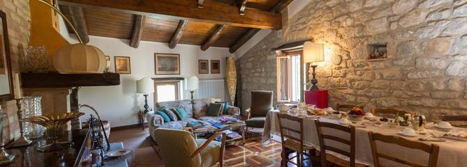 Chambre d’hôte pour 2 personnes, avec balcon et vue à Itri