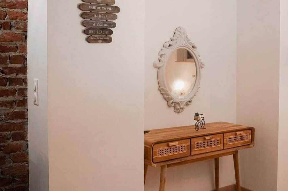 Romantic suite with private Jacuzzi in Lallaing, Norte (Francia)