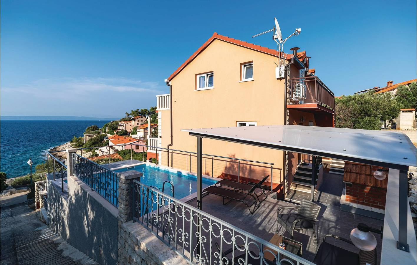 Geräumige 2-Zimmer-Wohnung mit Pool, WLAN und 2 km Entfernung zur Küste in Blato, Korcula