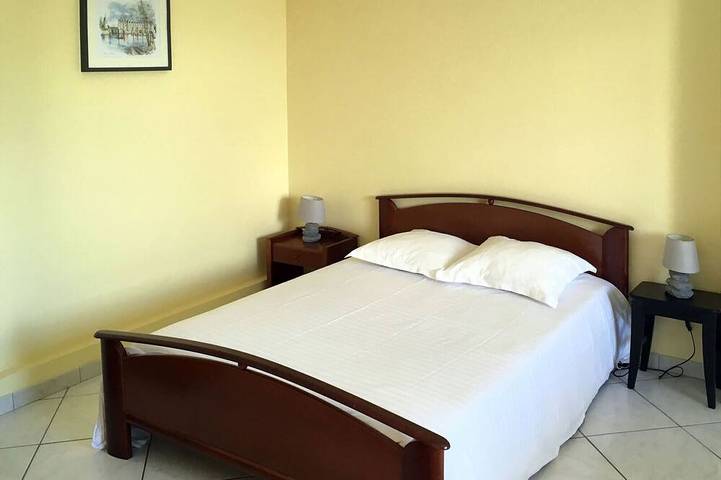 Gîte pour 3 personnes, avec jardin et terrasse, animaux acceptés à La Riche - 4