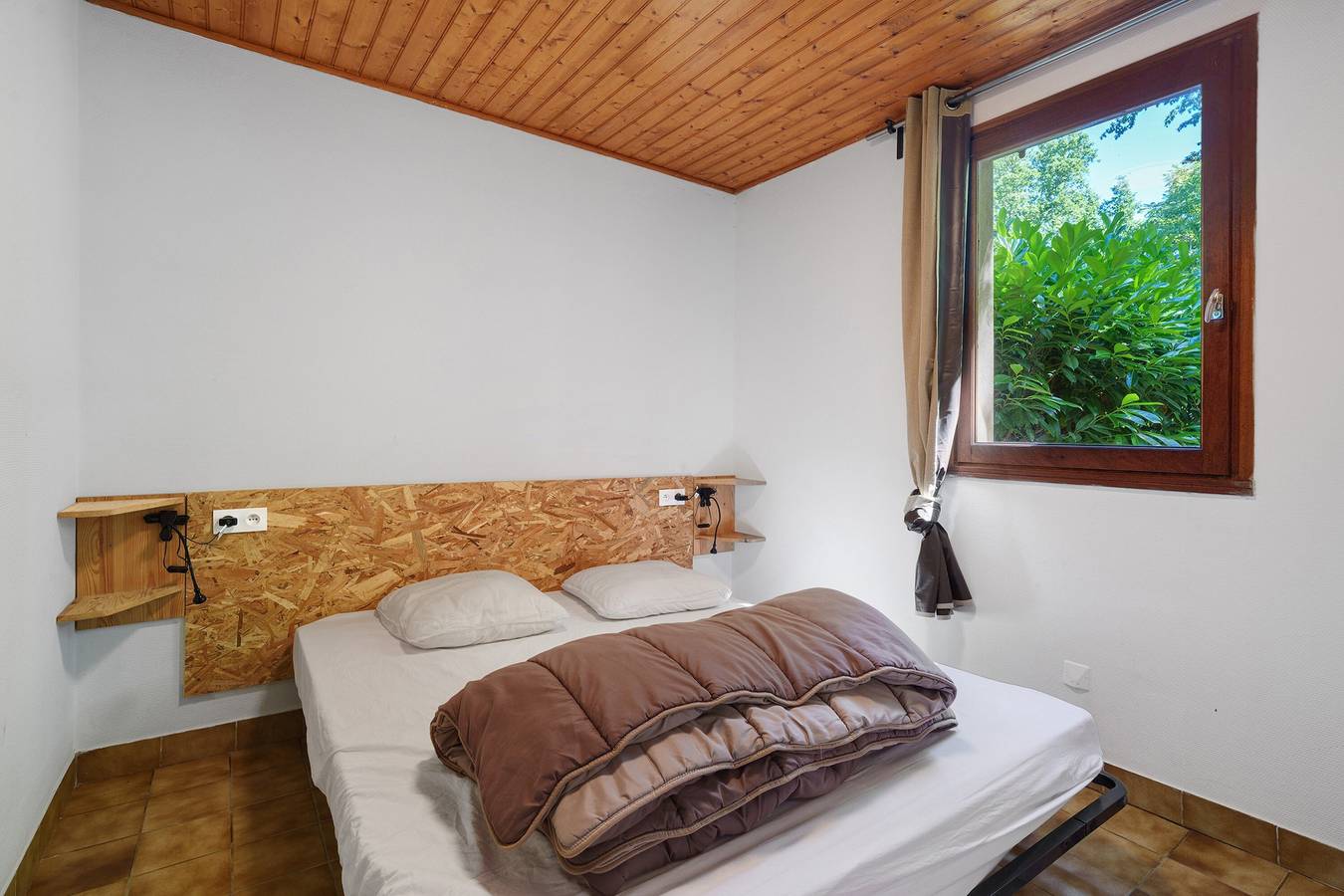 Maison de vacances « Maison 4 Personnes » avec piscine partagée in Calviac-en-Périgord, Périgord Noir