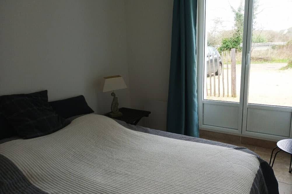 Bright, comfortable villa - private heated pool 300m from the beach in Porspoder, Brest region