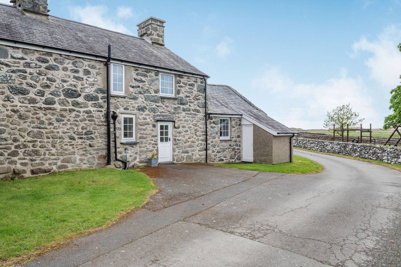 Gwrtheyrn in Dyffryn Ardudwy, Snowdonia