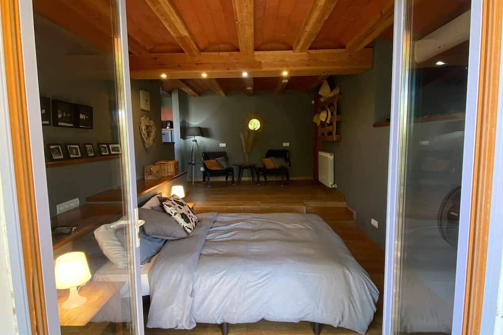 Geheel appartement, Mooie studio / appartement met airconditioning en gebruik van zwembad. in Begur, Costa Brava