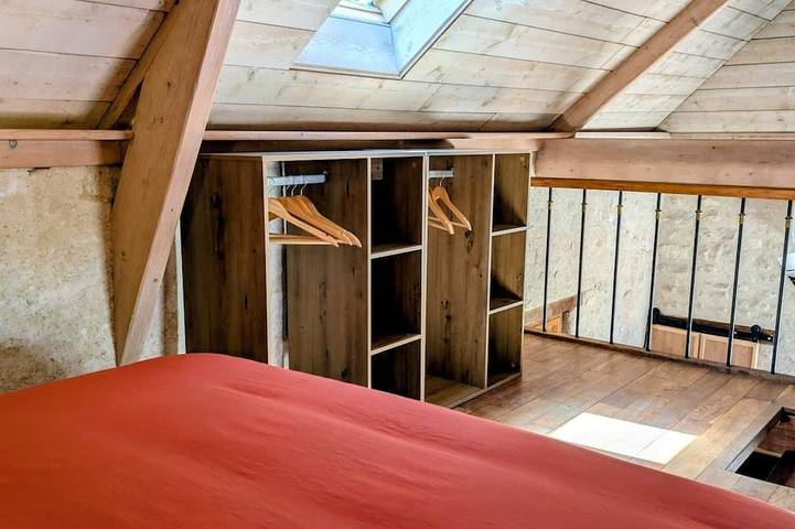 Apartamento entero, La Source, a charming duplex on the banks of the Aunette river in Senlis, Río Oise