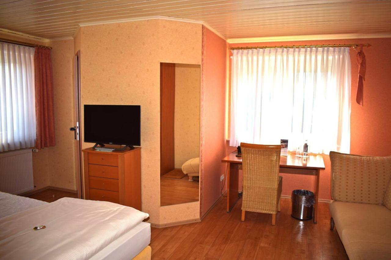 Single Room in Eichenzell, Rhön-Hessen
