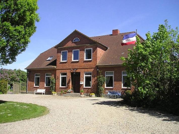 Ferienwohnung für 4 Personen, mit Balkon und Terrasse sowie Garten und Ausblick in Gremersdorf