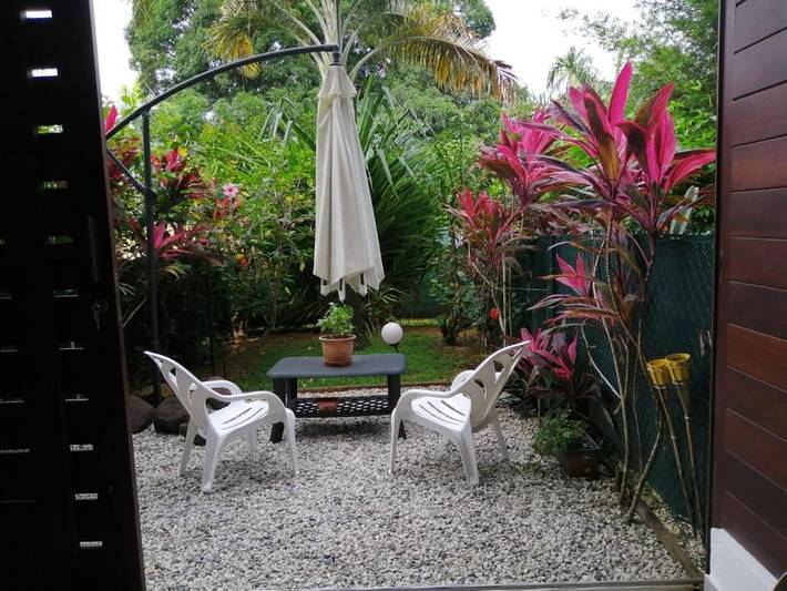 Gîte pour 2 personnes, avec piscine ainsi que vue et jardin à Cayenne - 3