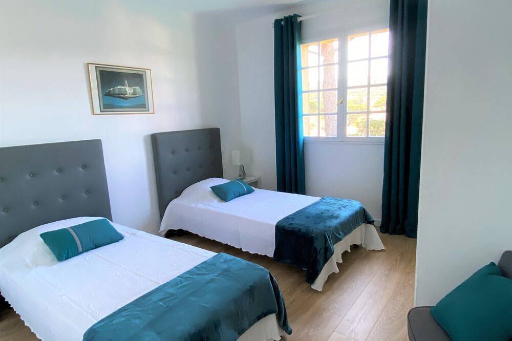 Villa with swimming pool just a stone's throw from the sea and town center in Saint-Tropez, Mittelmeerküste (Frankreich)