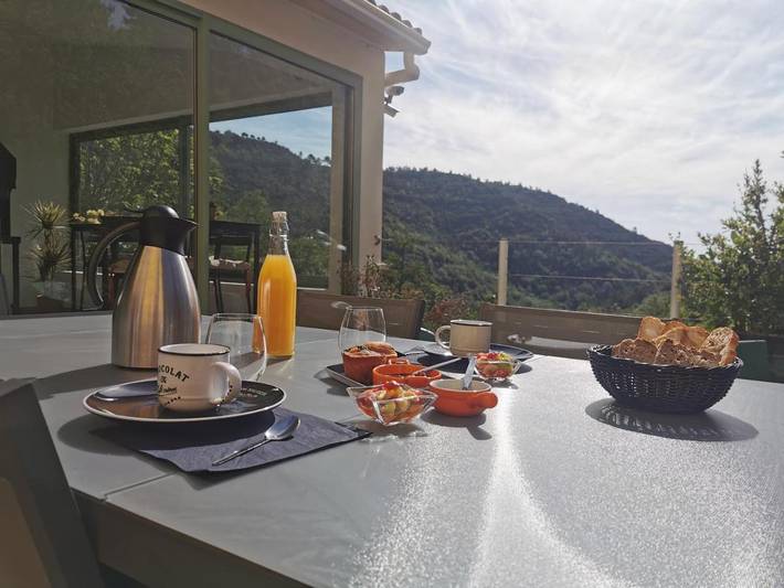 Gîte pour 2 personnes, avec terrasse et vue à Venaco - 4