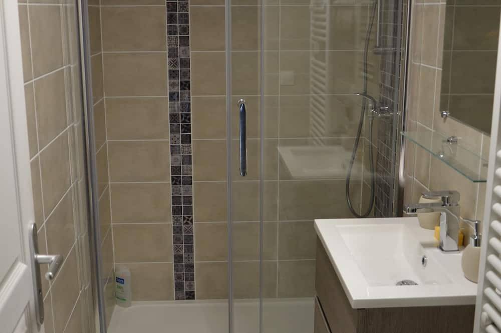 Ver Sainte Victoire, gran apartamento nuevo con piscina cerca de Aix-en-Provence in Pourrières, Región Brignoles