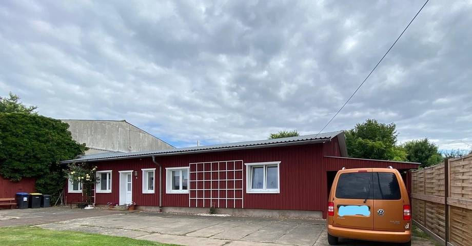 Ferienwohnung für 4 Personen, mit Terrasse und Sauna in Peenehagen