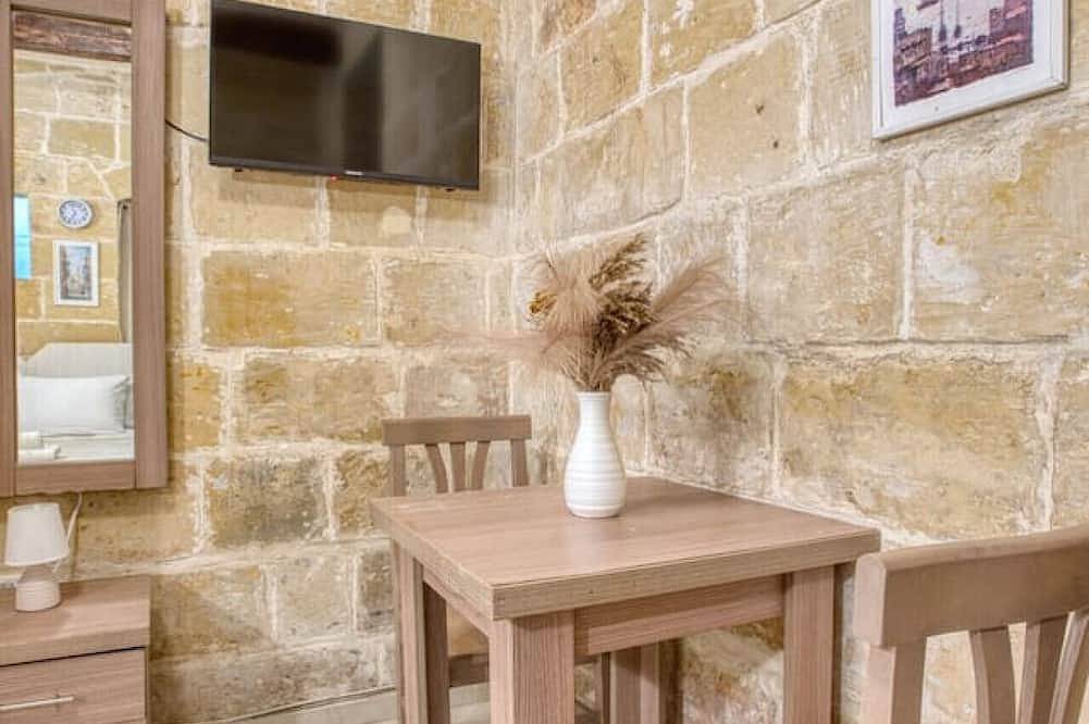 Ganze Wohnung, Authentic Valletta Studio in Malta’s Capital! in Valletta, Insel Malta