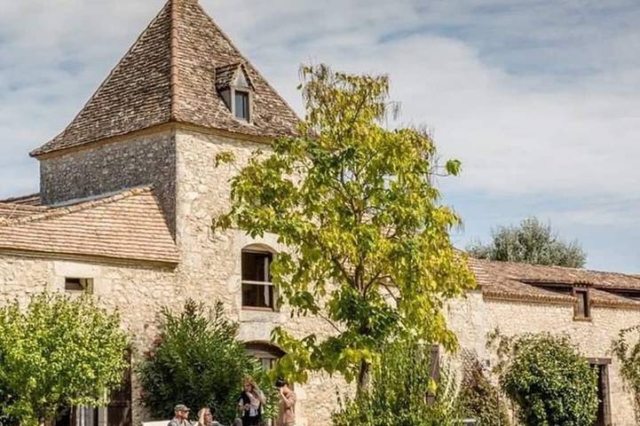 Gîte pour 4 personnes, avec jardin et piscine