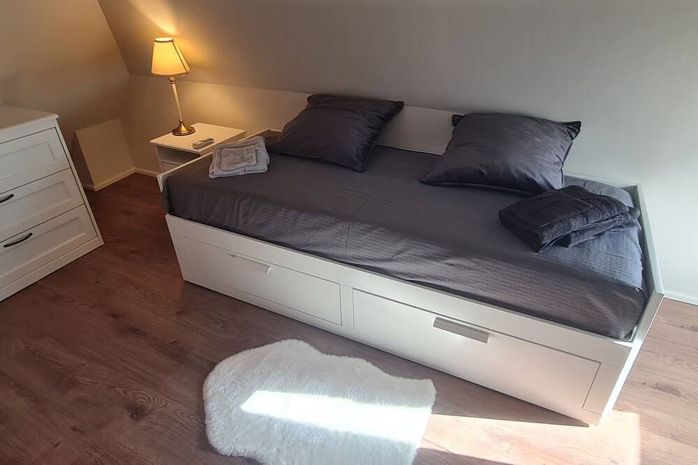 Appartement entier, Appartement Neuf, Vue à 85 Km sur la Forêt Noire. Animal De Compagnie Accepte. in Thannenkirch, Parc naturel régional des Ballons des Vosges