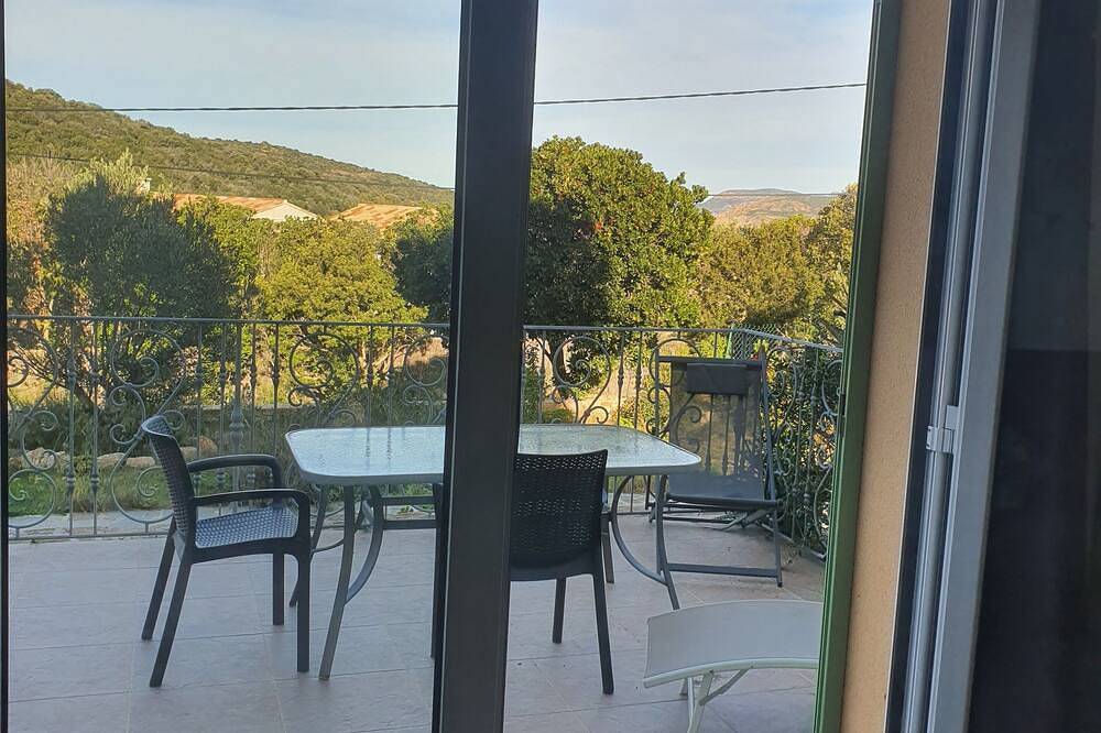 Appartamento intero, Apartment t2 A Falasurminca 1 in Galeria, Parco naturale regionale della Corsica