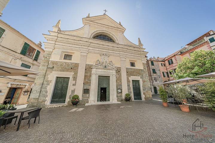 Ganze Wohnung, [Behind the Sea] Gratis-Parkplatz • 5 Min. Strand in Bagni Hilton, Noli