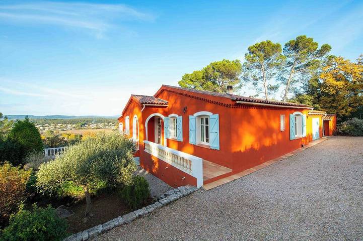 \"Villa Christine\" - completely private with (heated) pool, beautiful views in Carcès, Región Brignoles